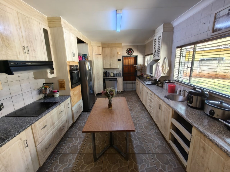 4 Bedroom Property for Sale in Protea Park North West